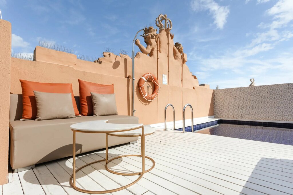 Hotel902