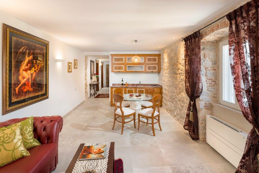 Hotel1323