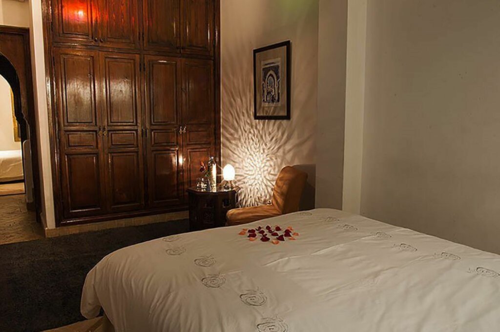 Hotel82