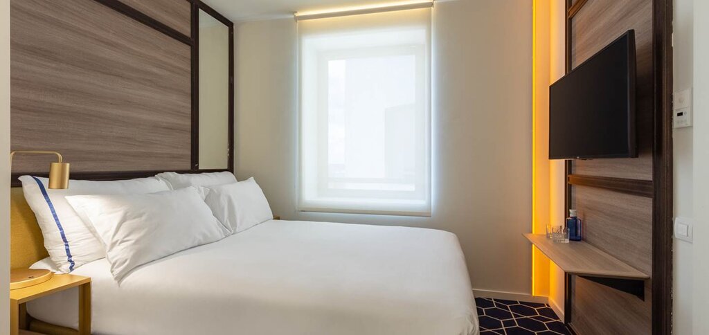 Hotel1037