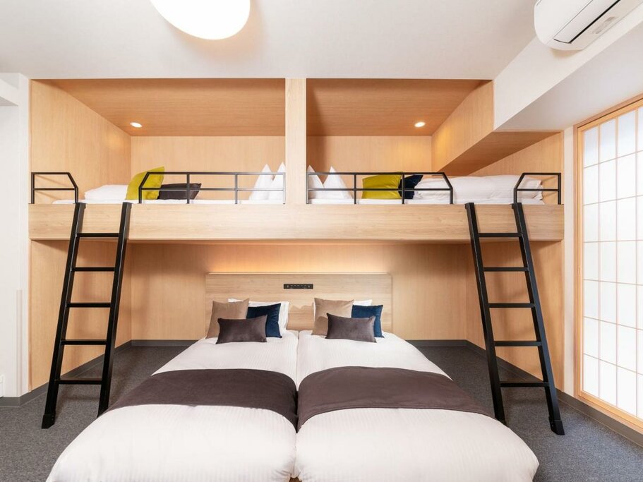 Hotel142