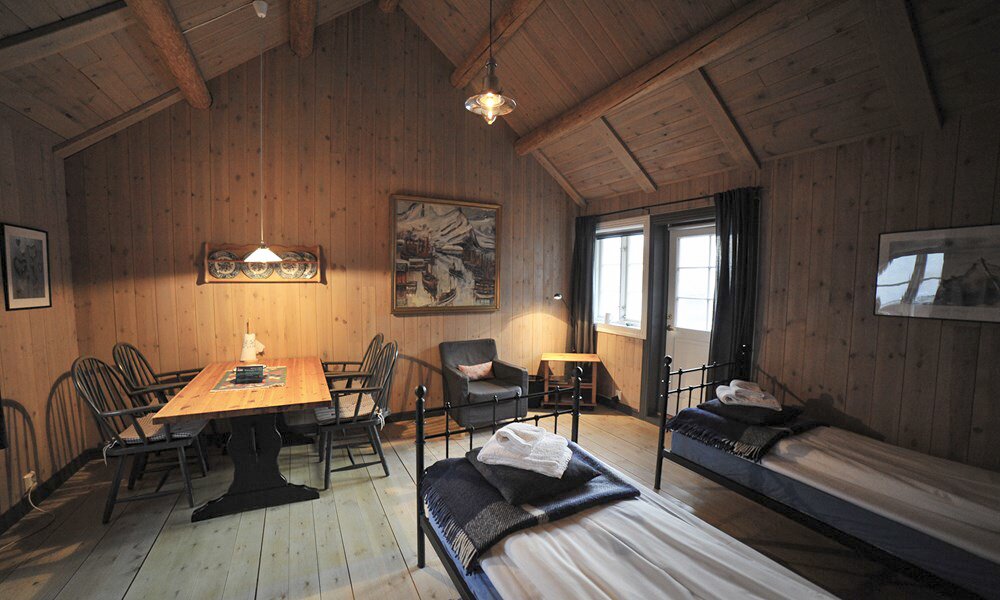 Hotel357