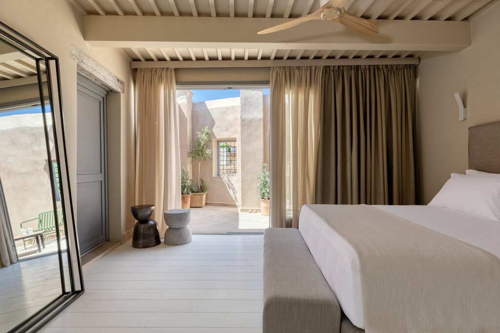 Hotel533