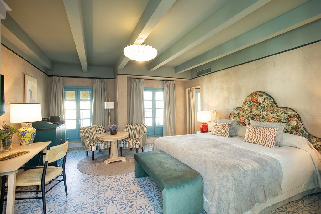 Hotel765