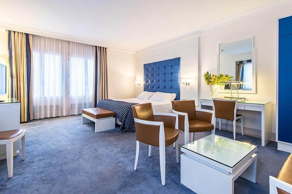 Hotel5