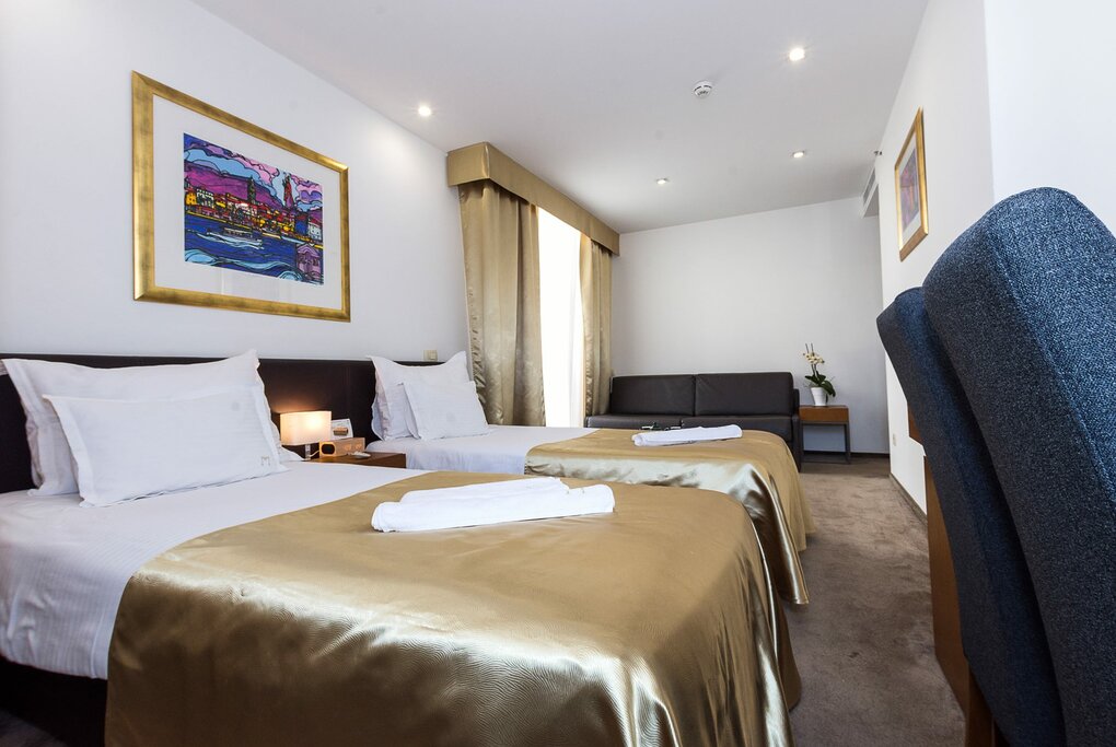 Hotel1348