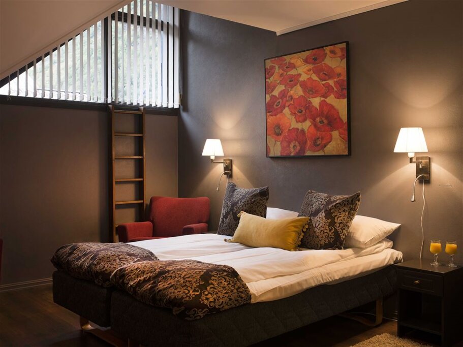 Hotel369