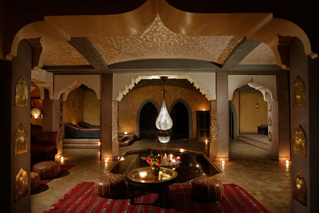 Hotel73