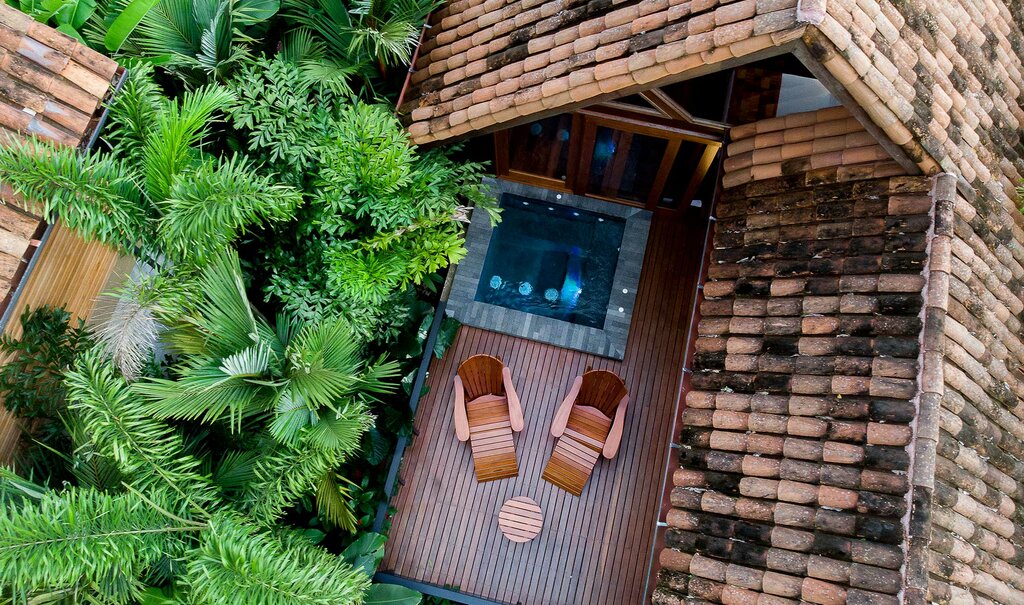 Hotel168