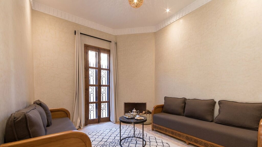 Hotel70