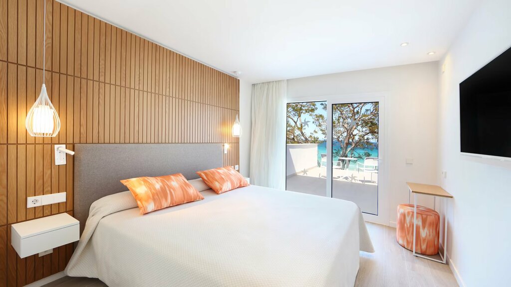 Hotel718