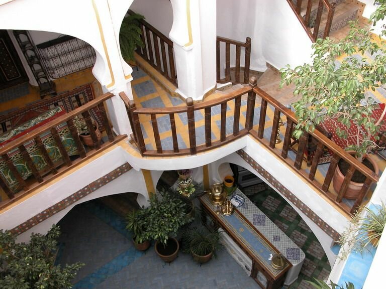 Hotel100