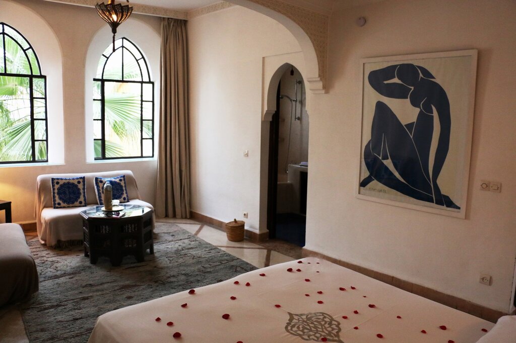 Hotel82