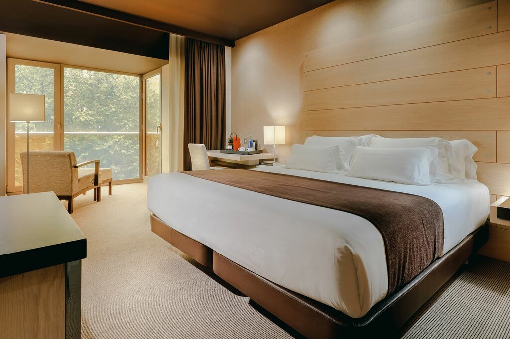 Hotel764