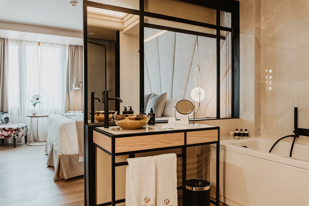 Hotel912