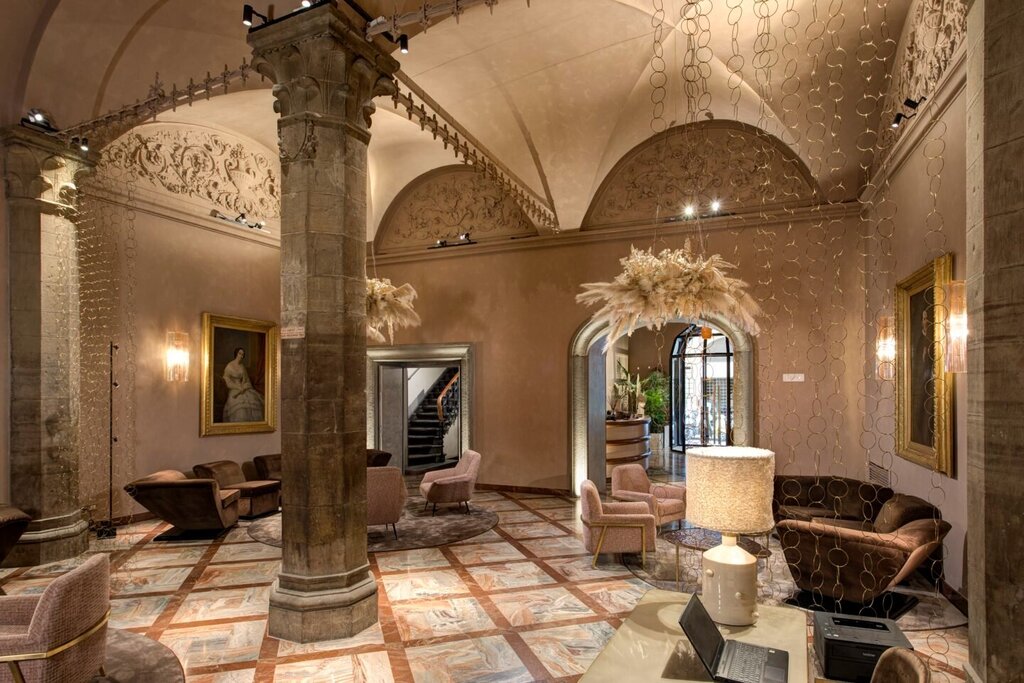 Hotel8