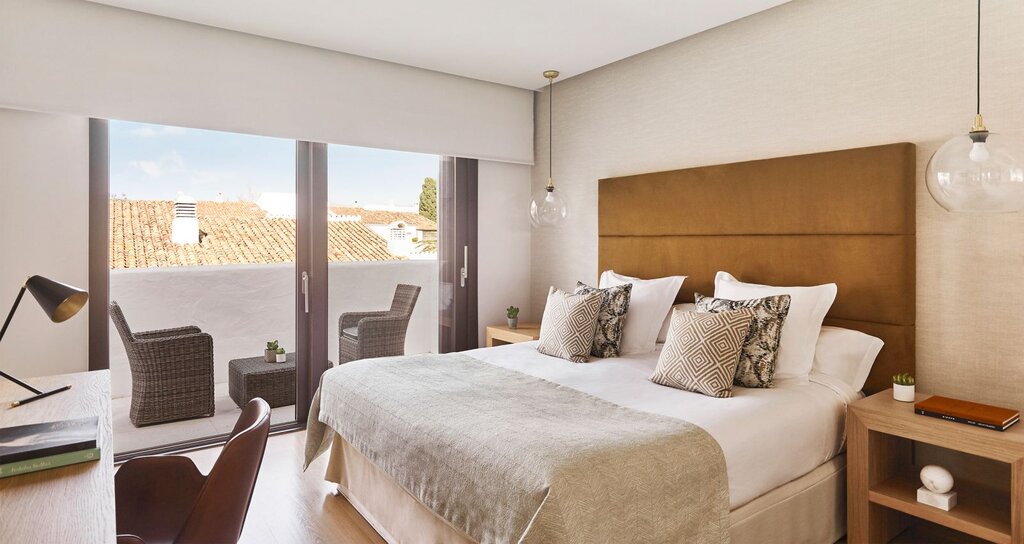 Hotel982