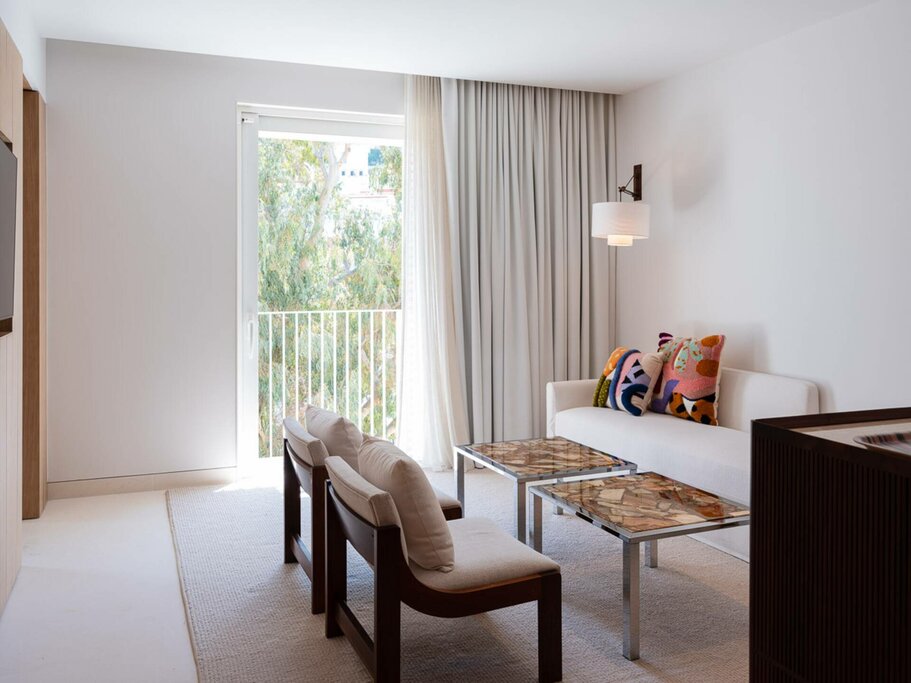 Hotel932