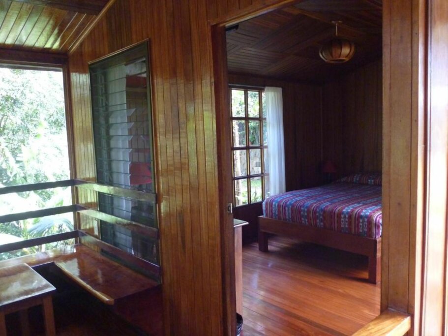 Hotel184