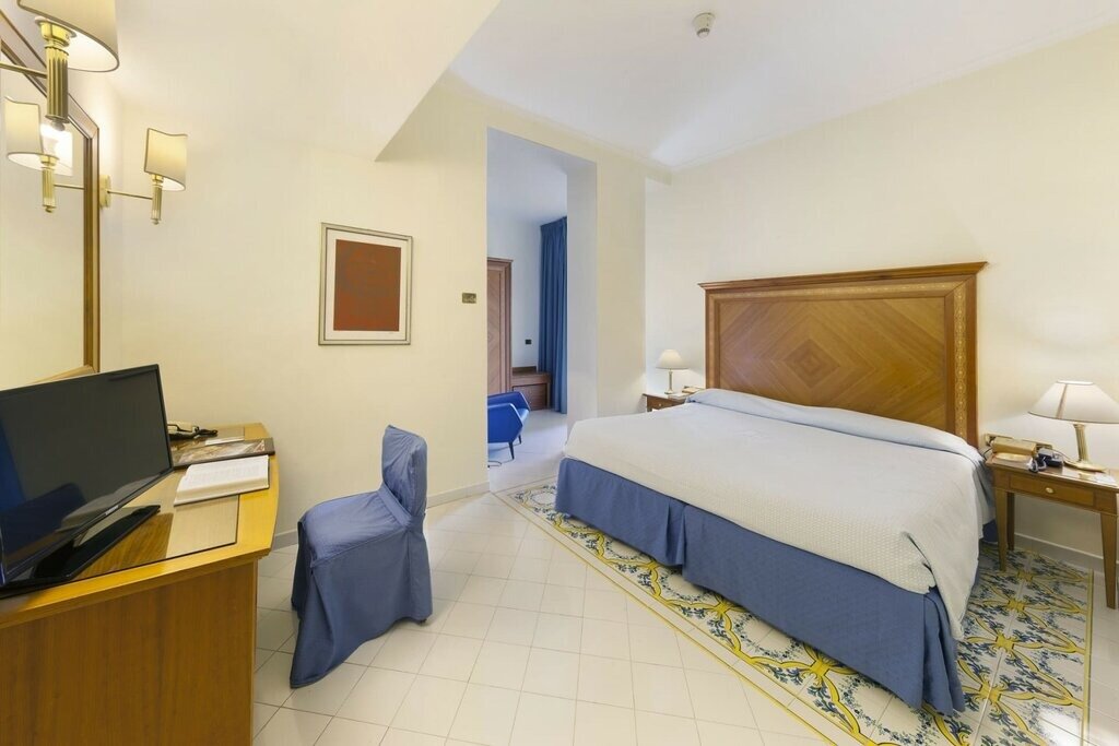 Hotel2