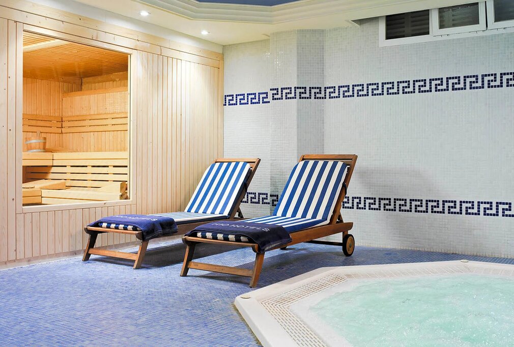 Hotel960