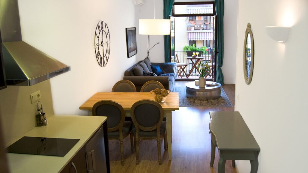 Hotel826