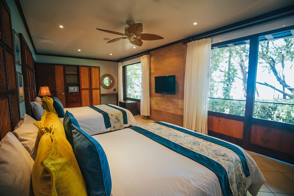 Hotel211