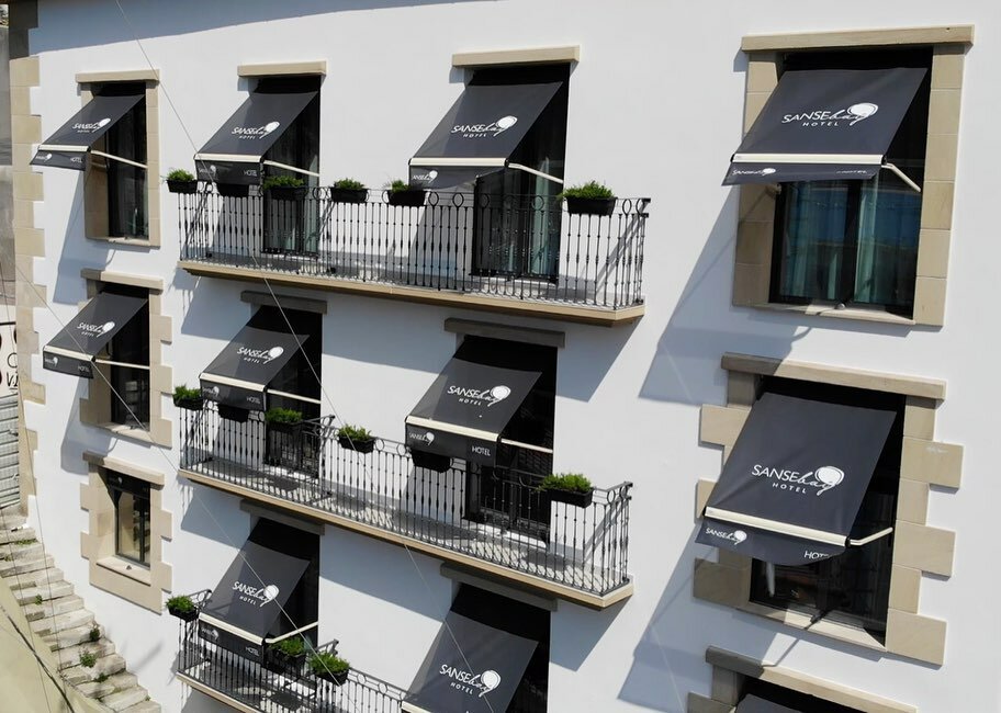 Hotel875