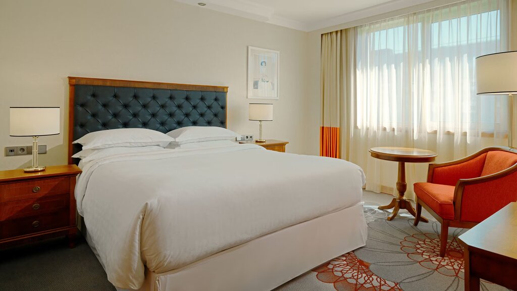 Hotel1365