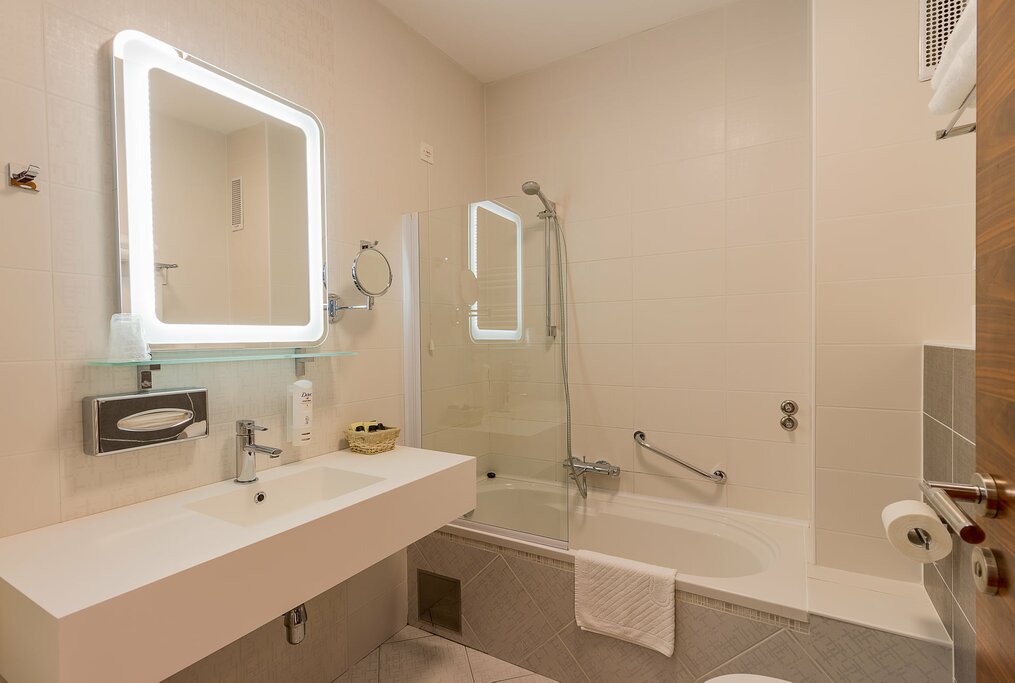 Hotel1330