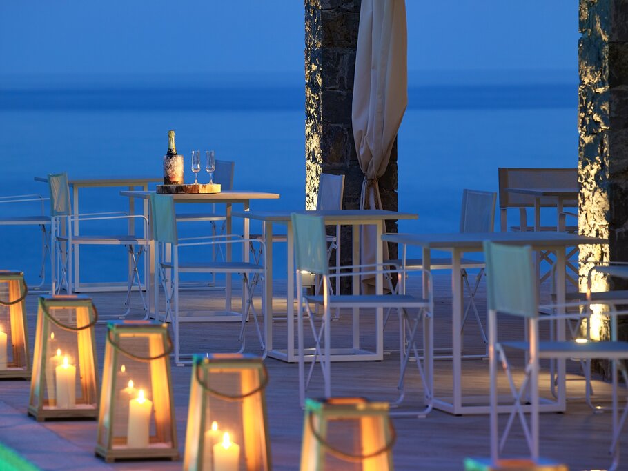 Hotel528