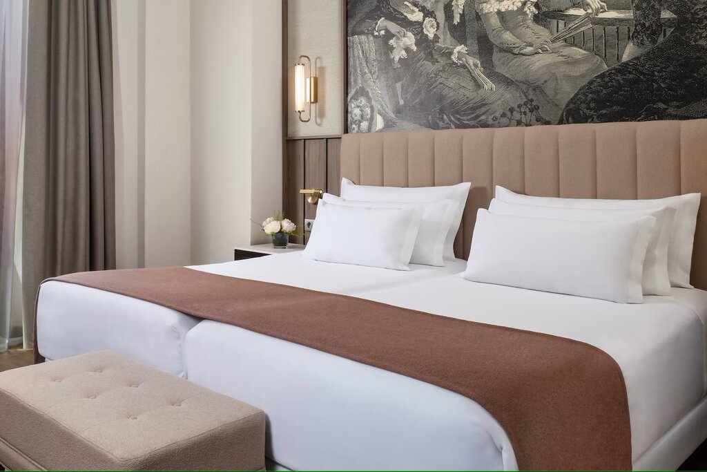 Hotel682