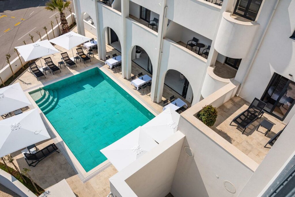 Hotel1367
