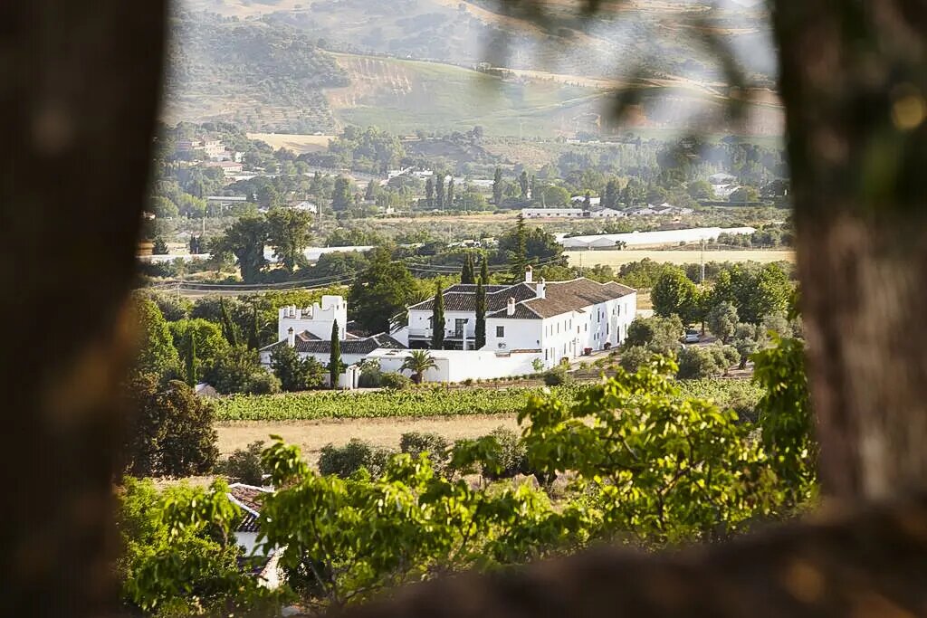 Hotel678