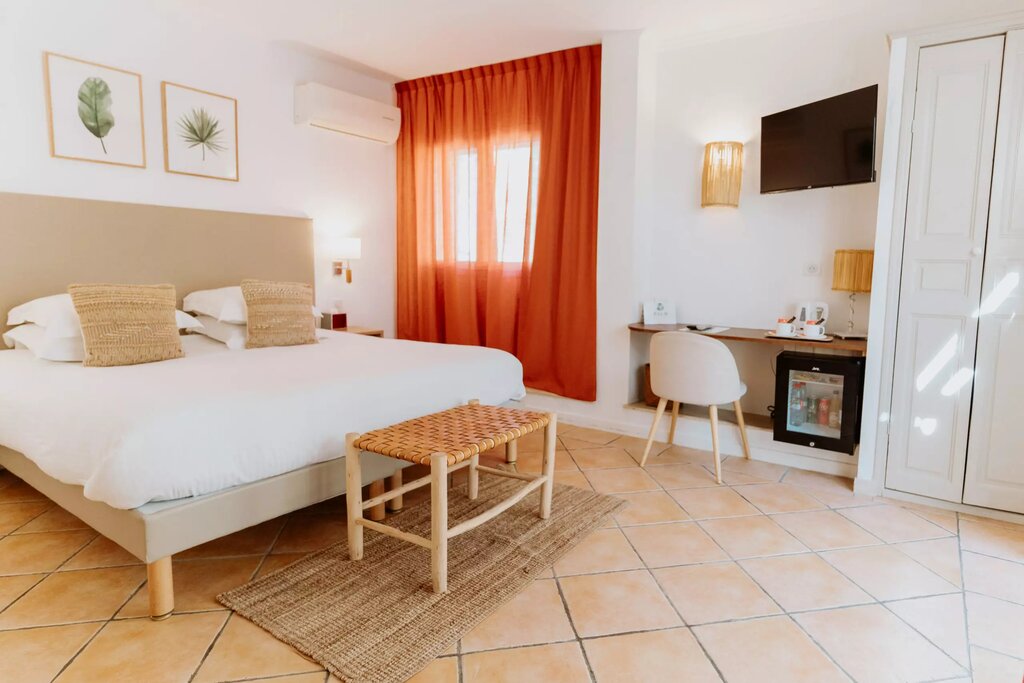 Hotel1273