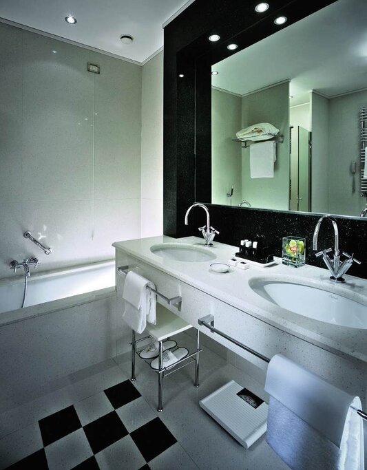 Hotel5