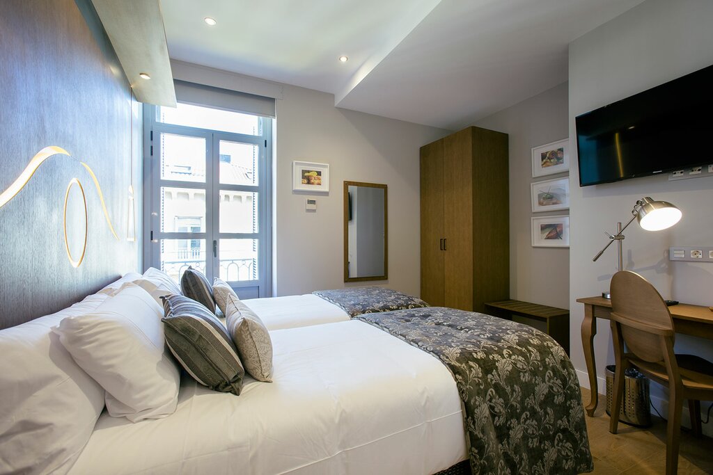 Hotel836