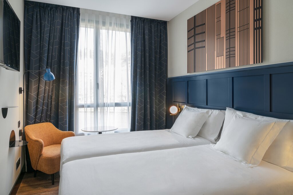Hotel967