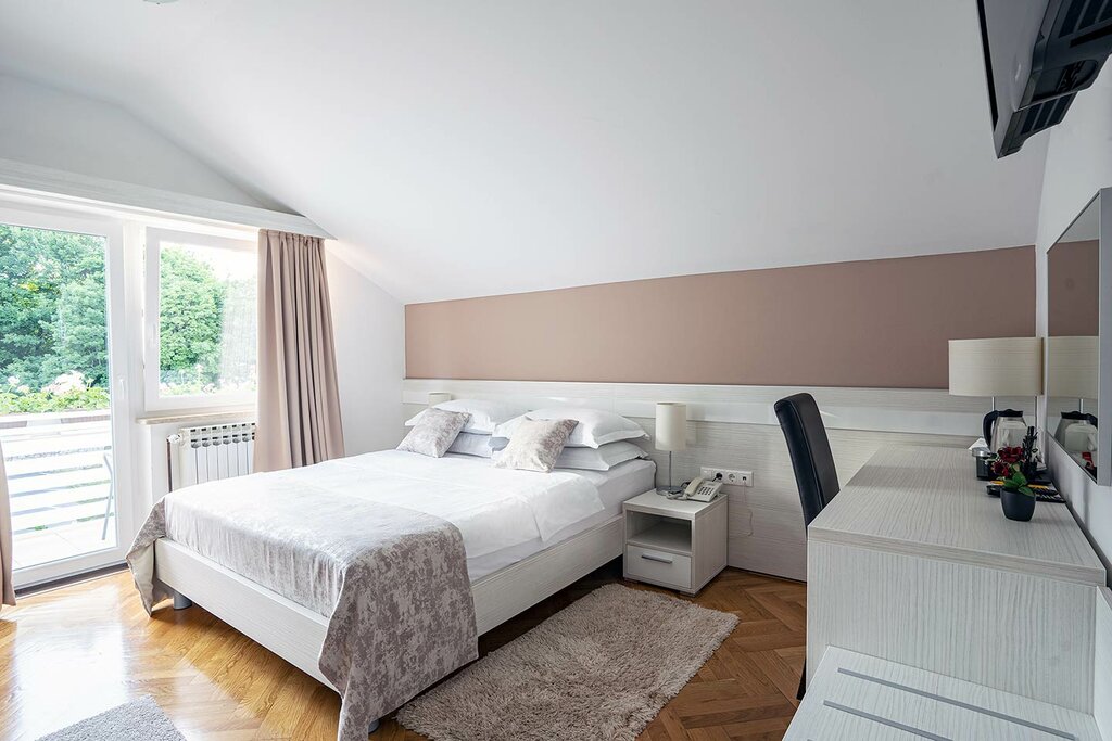 Hotel1330