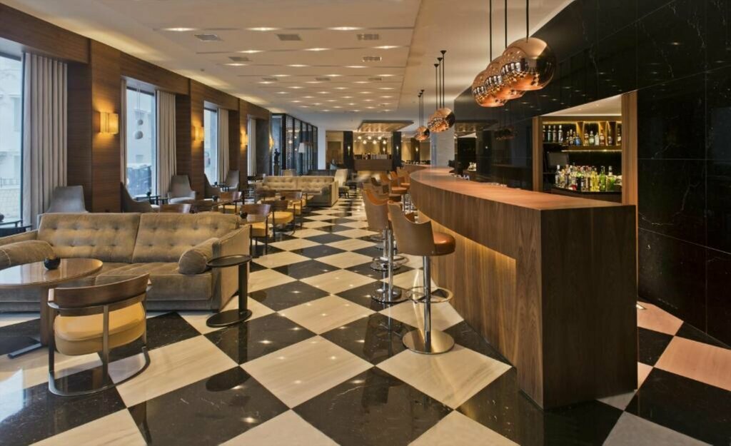 Hotel563