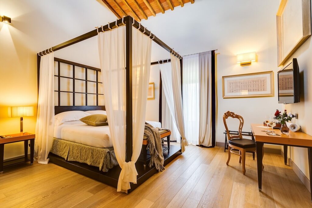 Hotel33