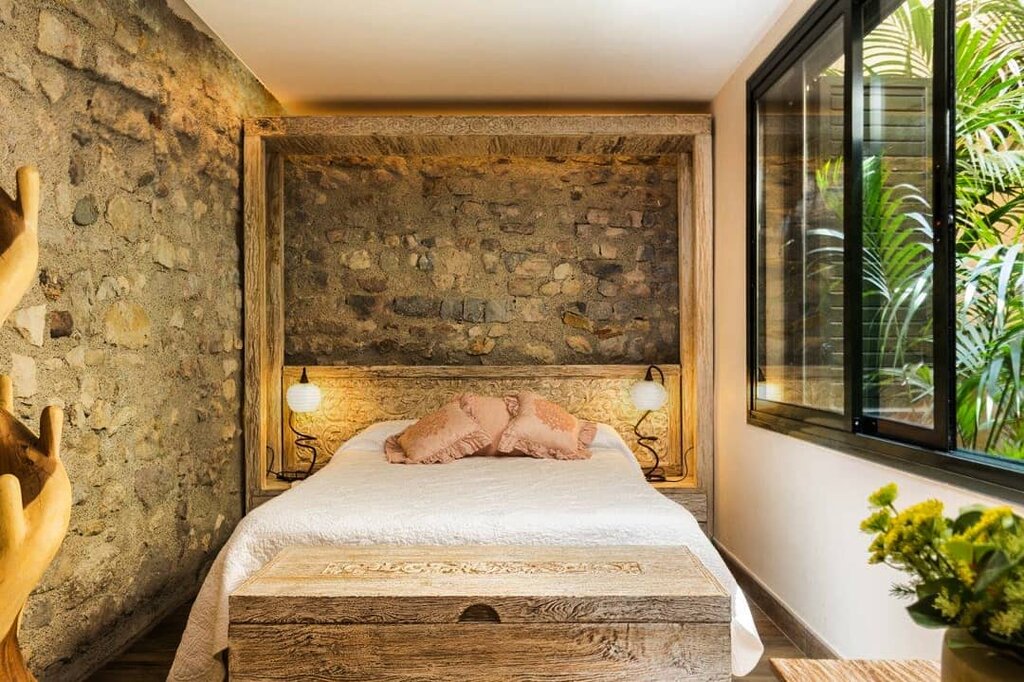 Hotel1003