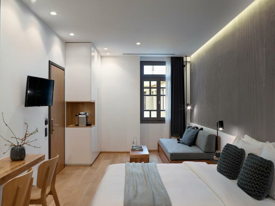 Hotel598