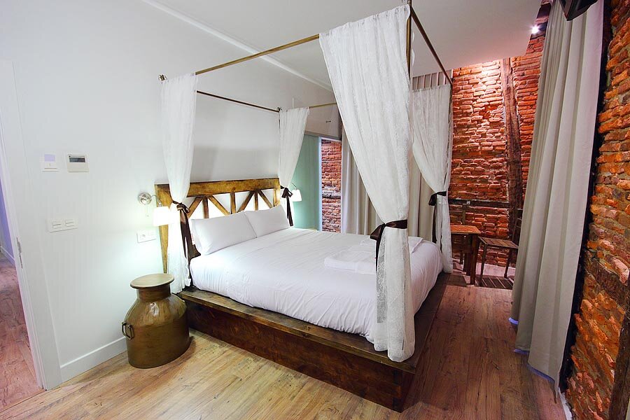 Hotel933