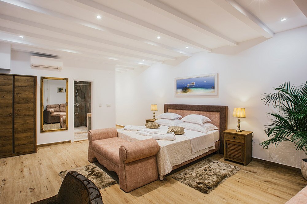 Hotel1335