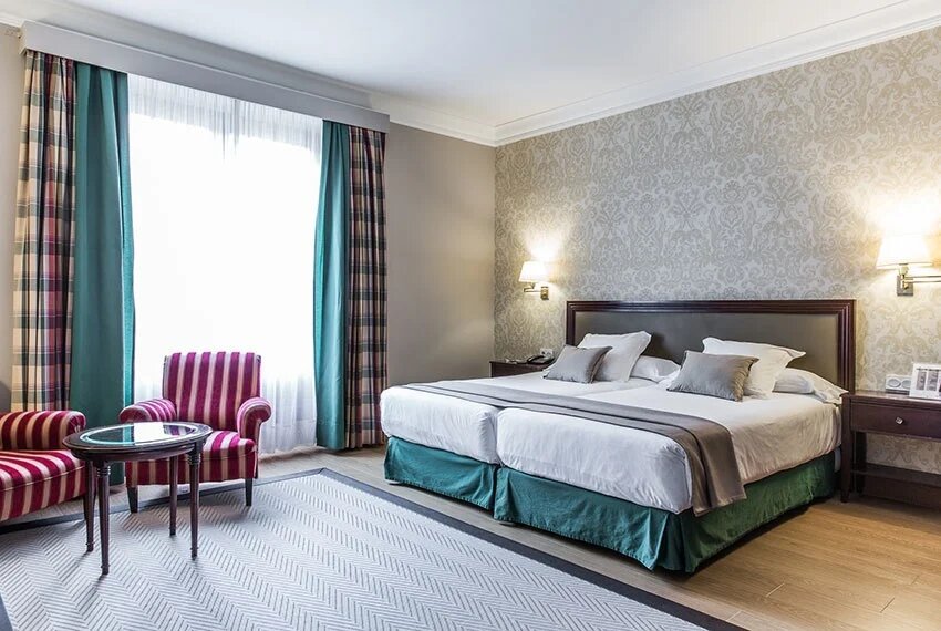 Hotel703