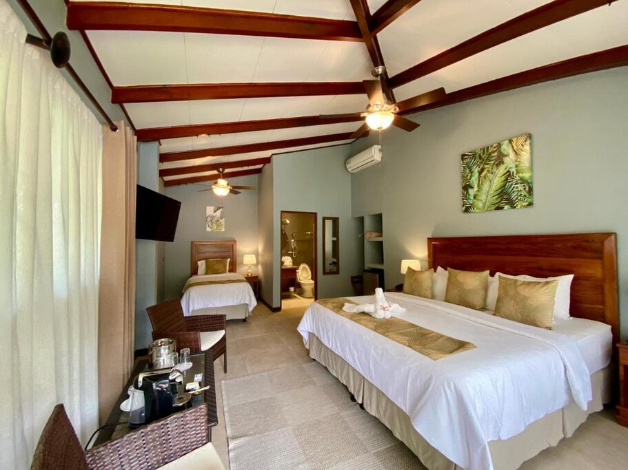 Hotel164