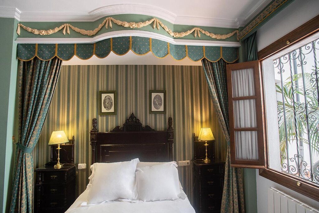 Hotel728