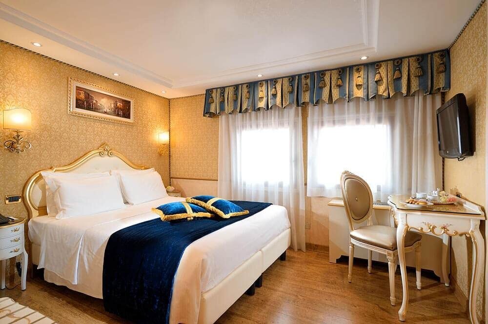 Hotel6