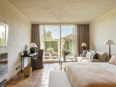 Hotel700